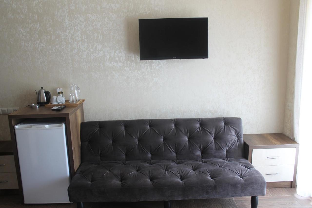 Hotel Lion Уреки Екстериор снимка
