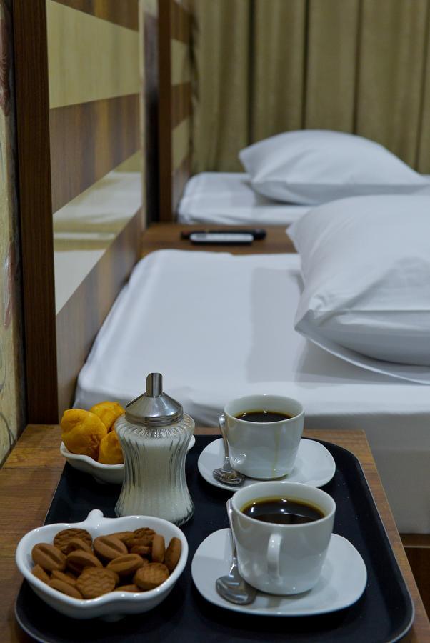 Hotel Lion Уреки Екстериор снимка