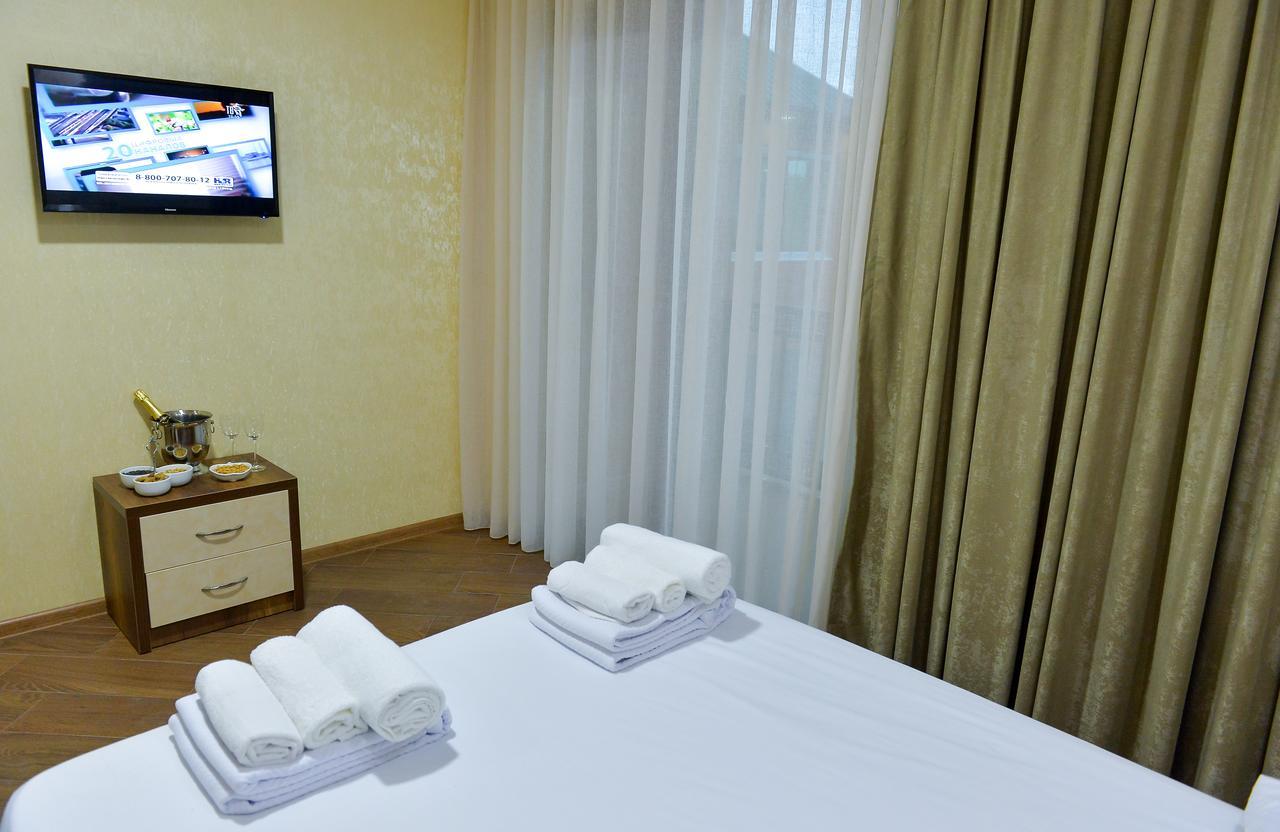 Hotel Lion Уреки Екстериор снимка