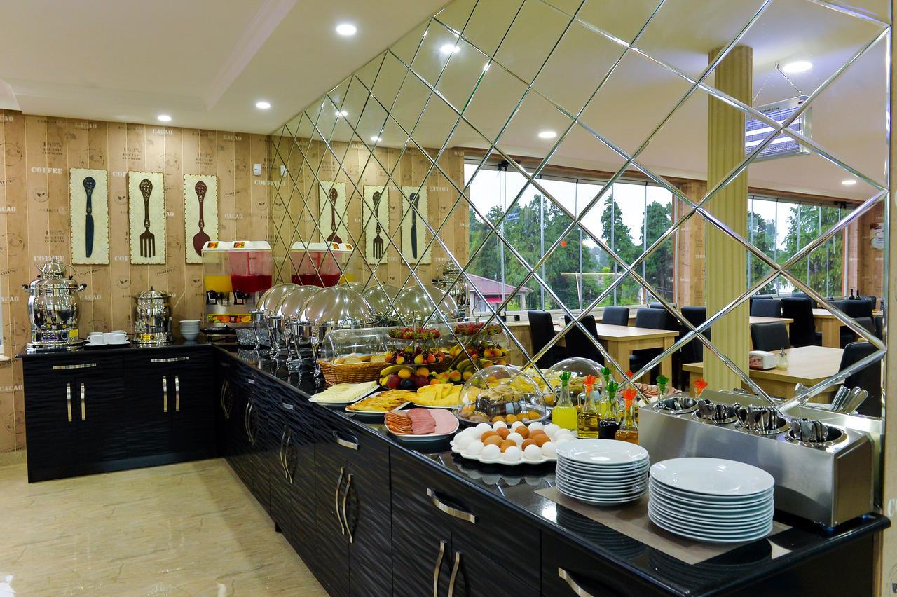 Hotel Lion Уреки Екстериор снимка