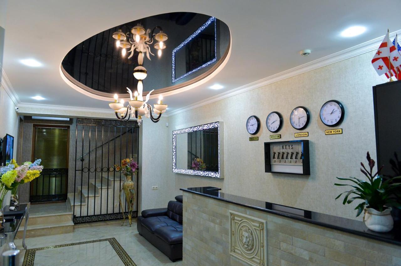 Hotel Lion Уреки Екстериор снимка