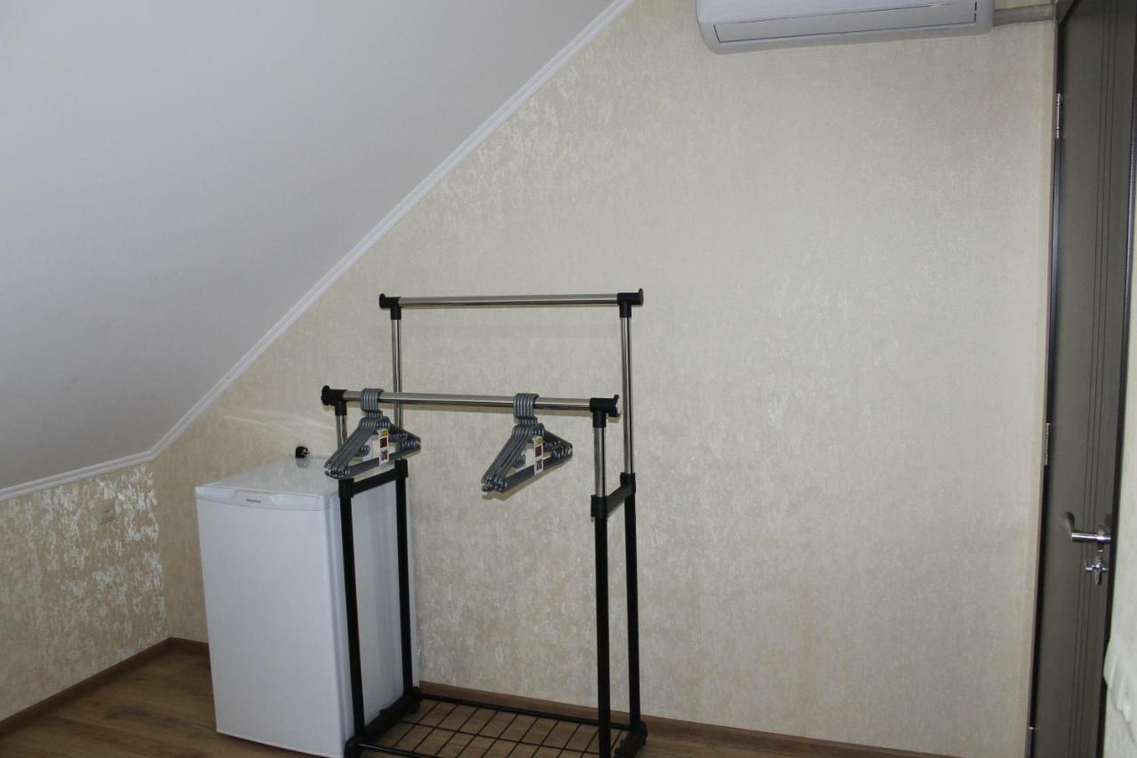 Hotel Lion Уреки Екстериор снимка